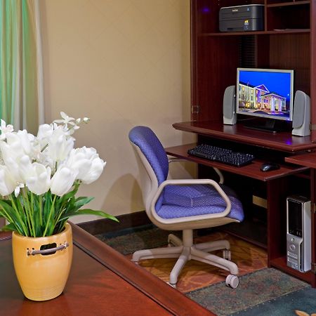 Holiday Inn Express & Suites Carneys Point - Pennsville By Ihg Экстерьер фото