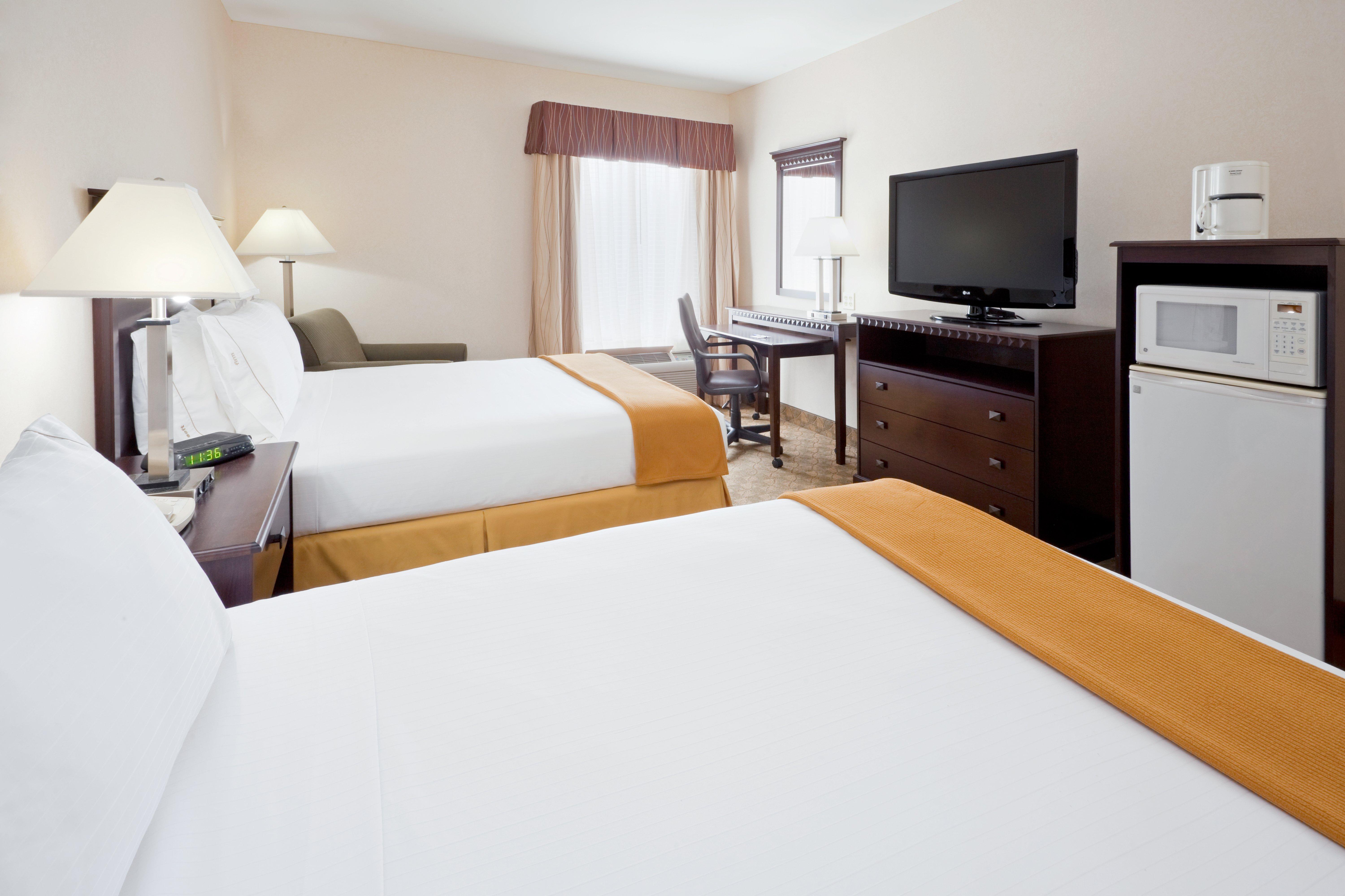 Holiday Inn Express & Suites Carneys Point - Pennsville By Ihg Экстерьер фото