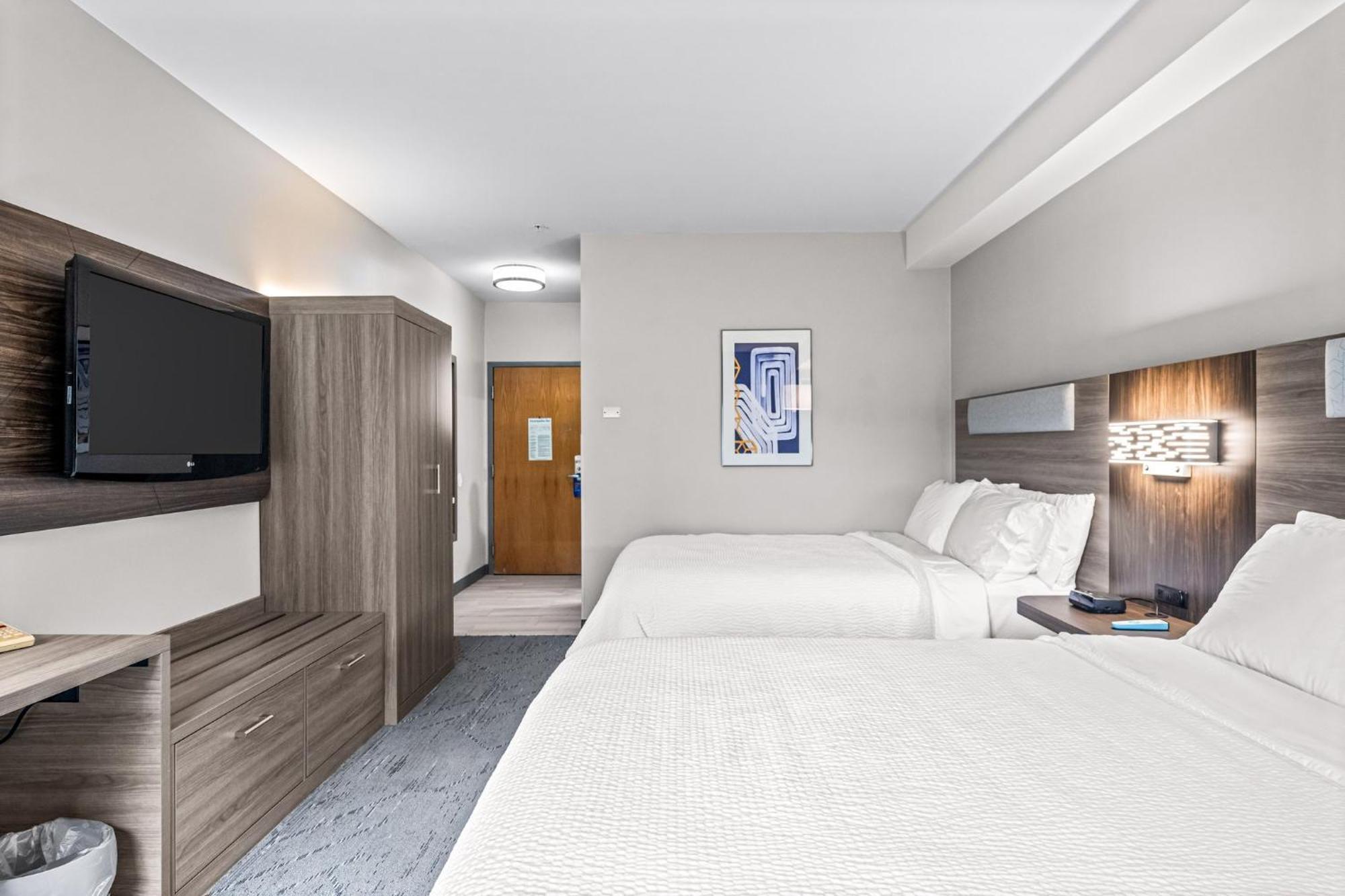 Holiday Inn Express & Suites Carneys Point - Pennsville By Ihg Экстерьер фото