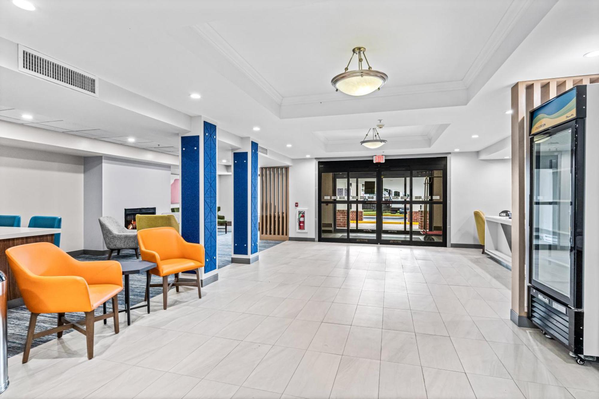 Holiday Inn Express & Suites Carneys Point - Pennsville By Ihg Экстерьер фото